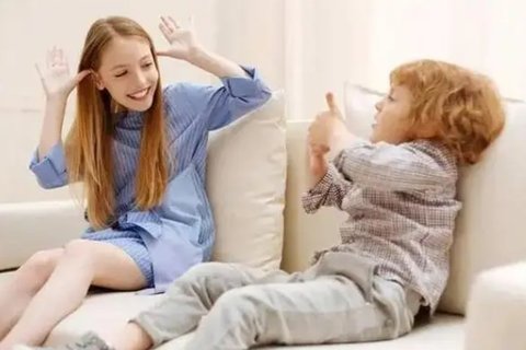 代生宝宝晚上发烧怎么办？家庭应急指南